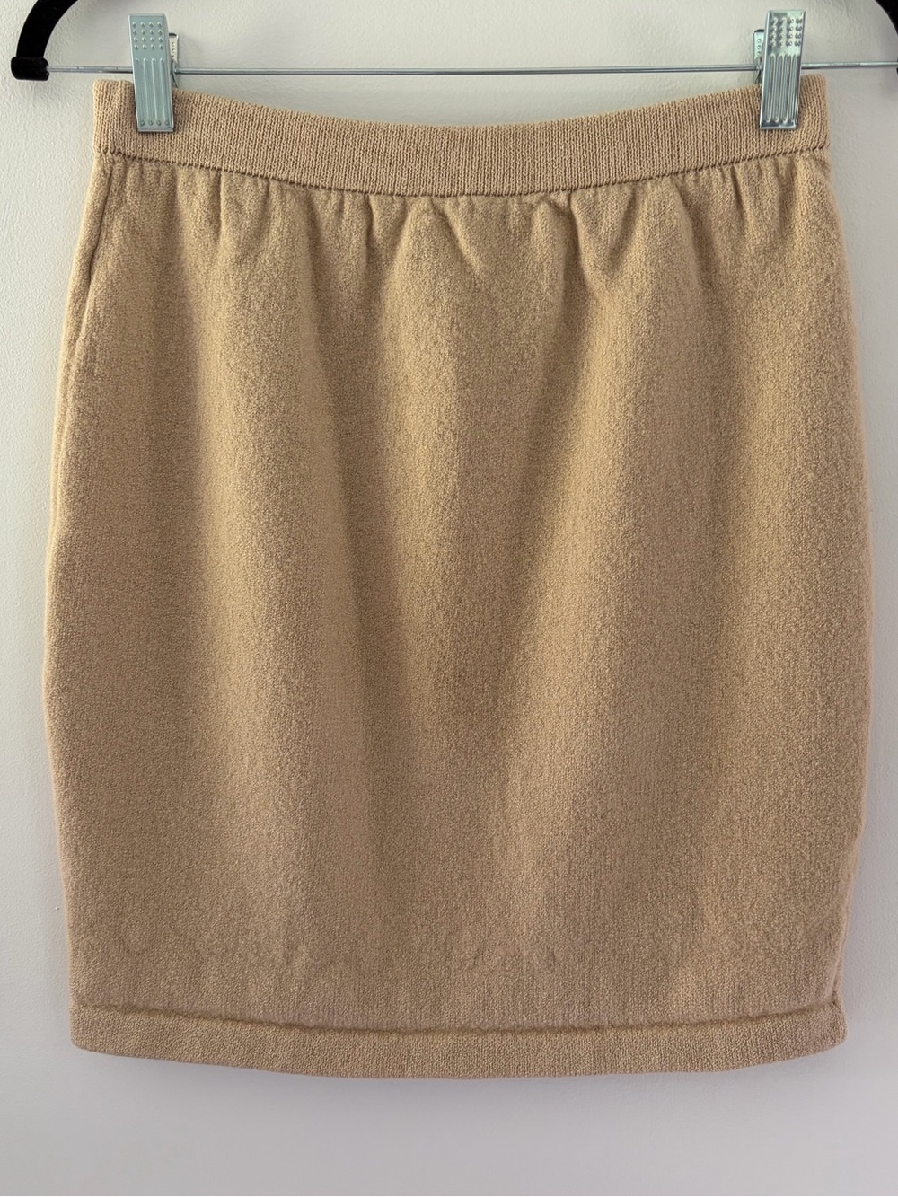 St. John Collection by Marie Gray Size 4 Warm Tan Santana Knit Pencil Skirt